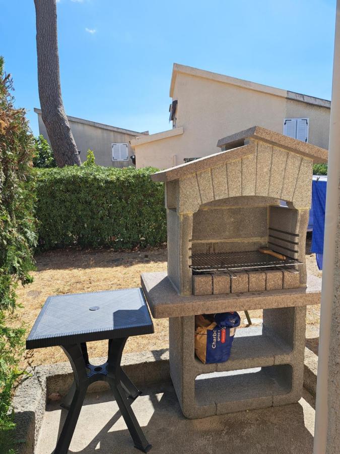 Mini Villa Jardin 50 M Plage ボルゴ エクステリア 写真